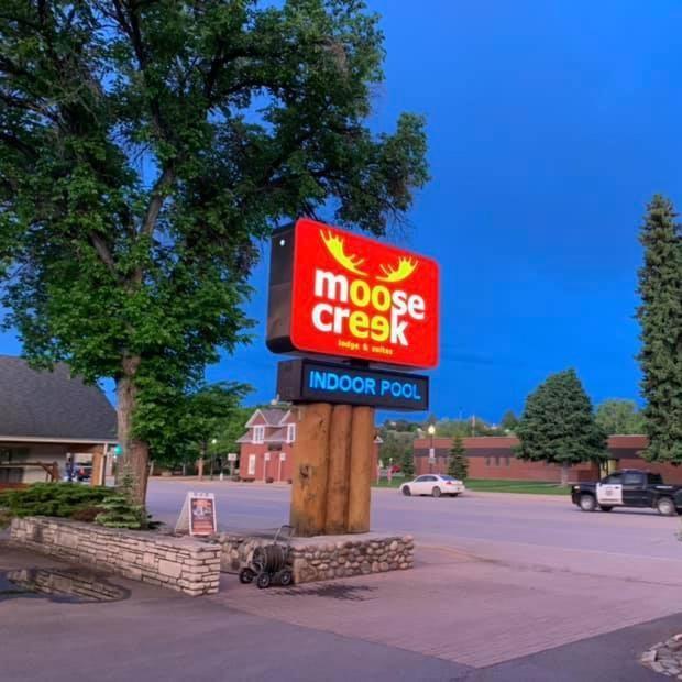 Moose Creek Lodge & Suites コーディ エクステリア 写真